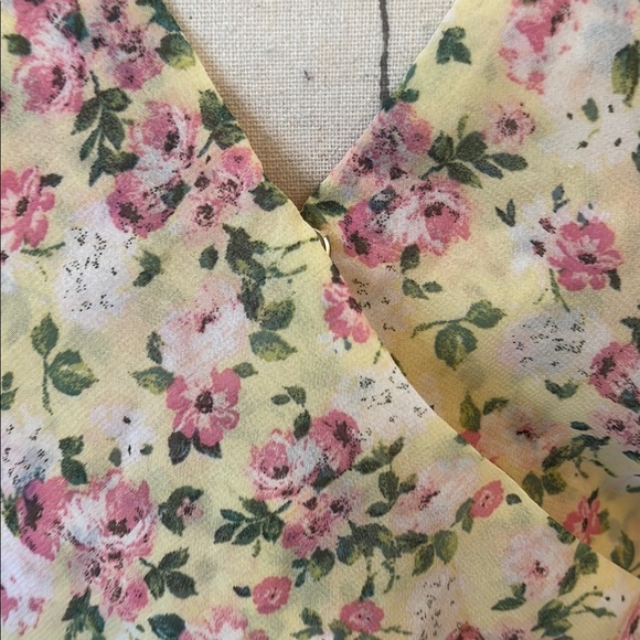 HAUTE MONDE | Women’s Pink, Green, and Cream Floral Printed V-Neck Blouse M - Picture 10 of 12